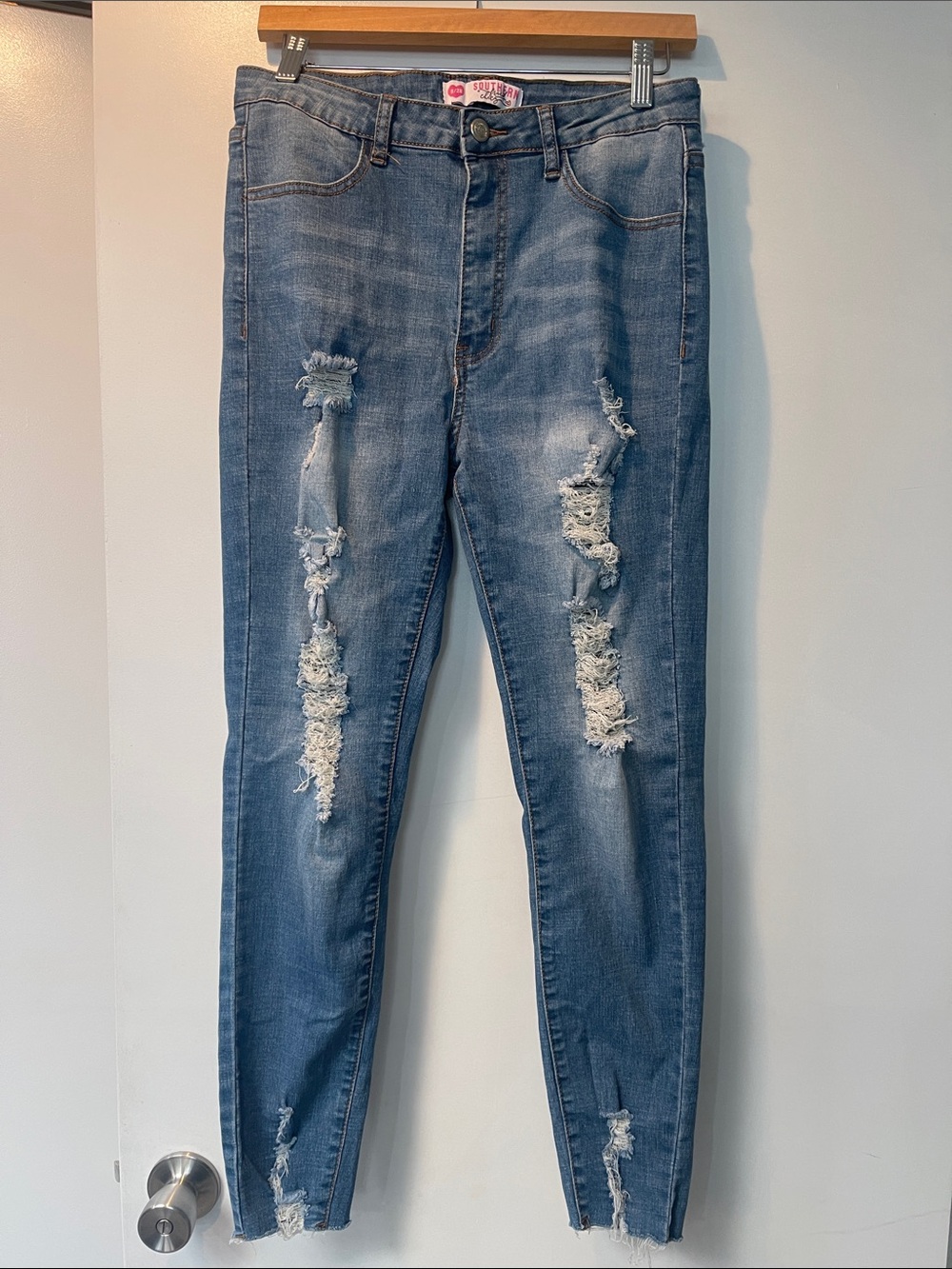 Distressed High-Rise Skinny Jeans - Medium Blue